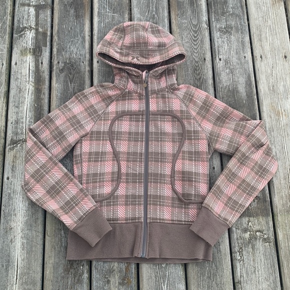 lululemon athletica Tops - Rare print Lululemon Scuba Hoodie